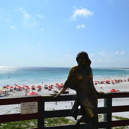 Apto Na Orla Da Praia Grande Com Piscina E Garagem Arraial do Cabo Eksteriør billede